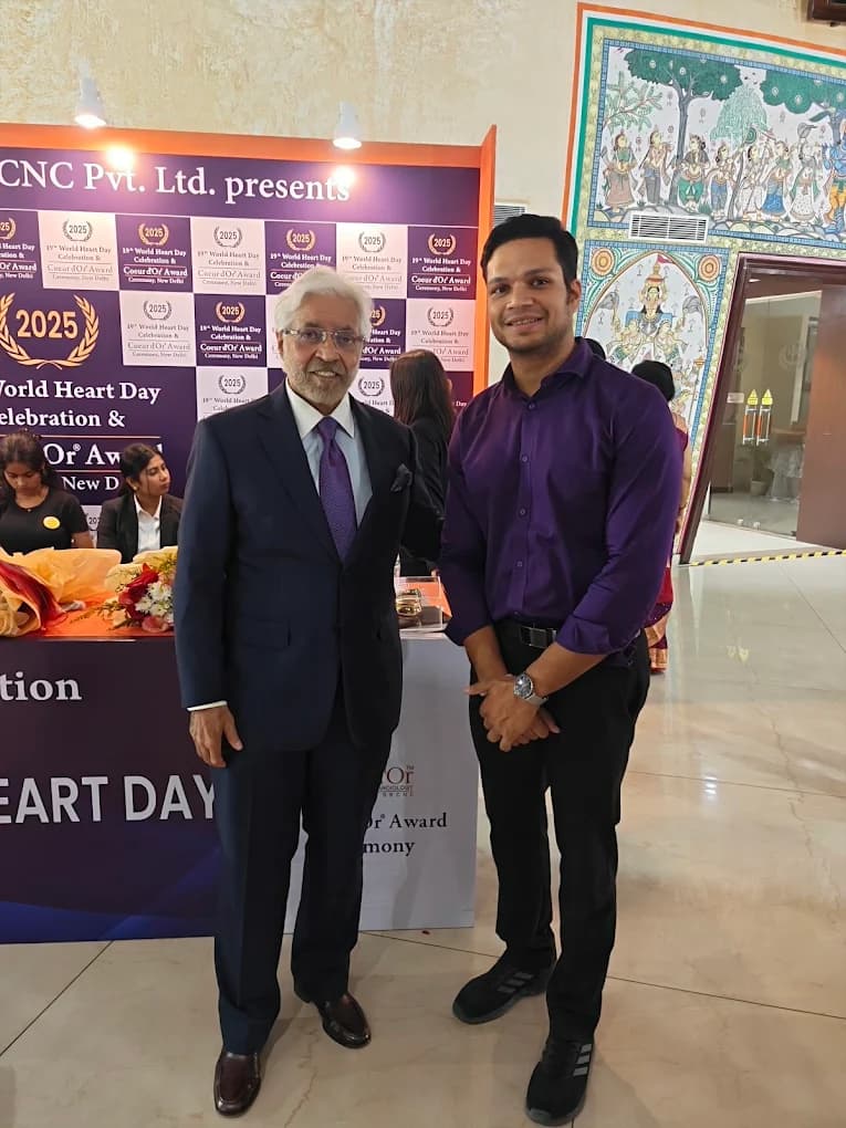 Dr. Pawan Goel at the World Heart Day award ceremony